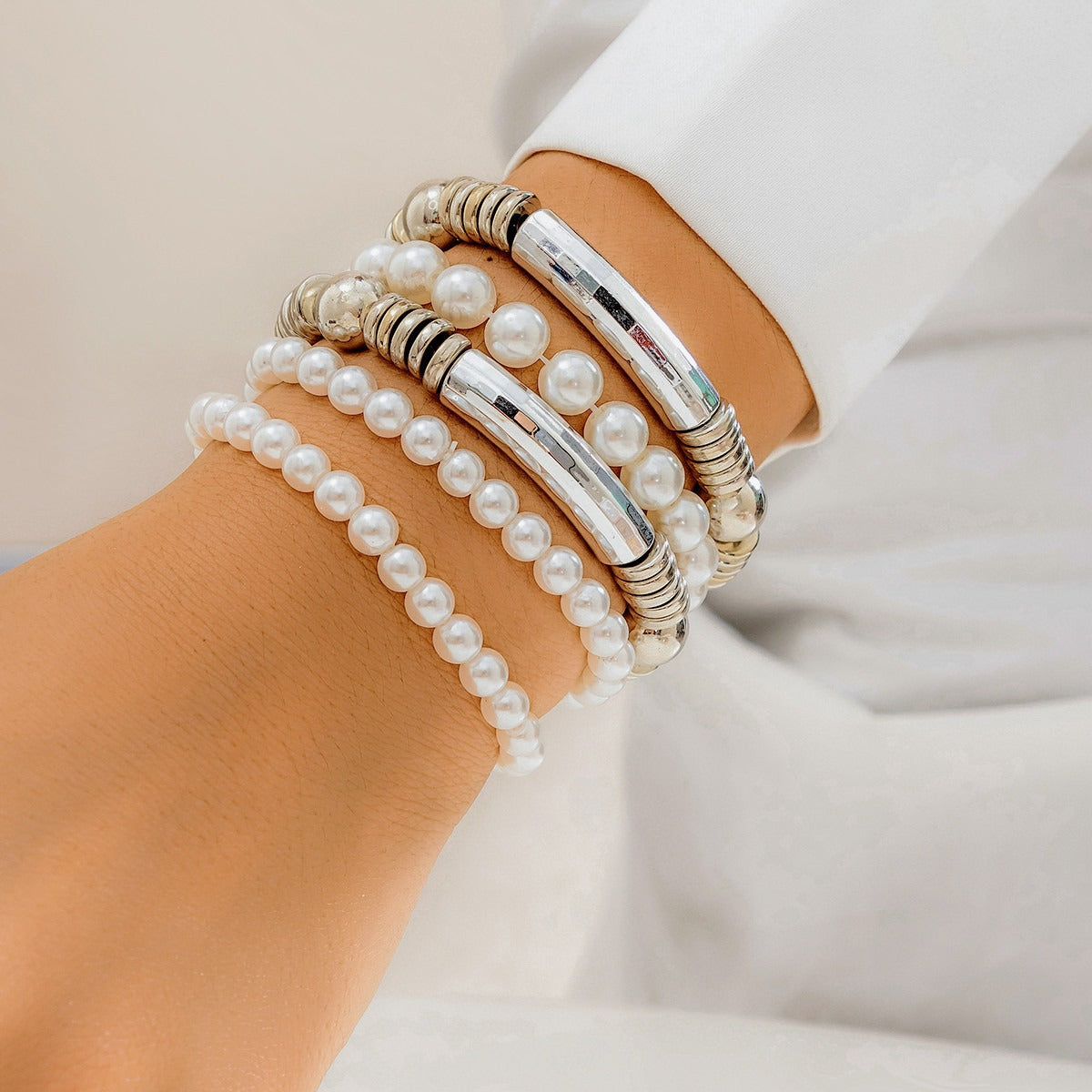 18k gold bow pearl beaded bracelet