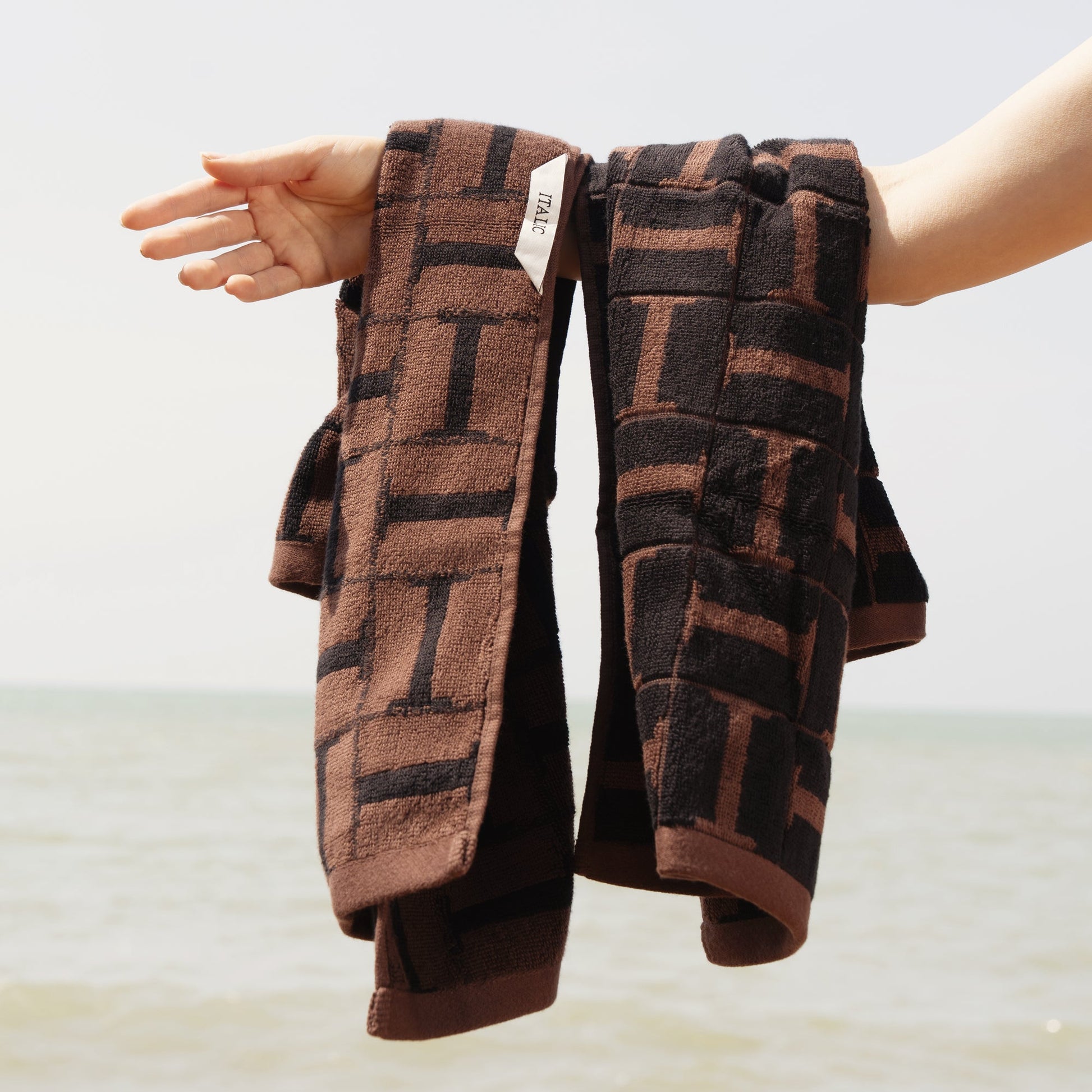 Australian Cotton Towels Italic